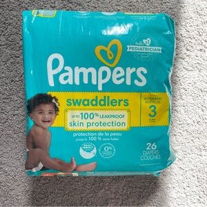 Size 3 NWT Pampers Swaddlers Diapers 26 count